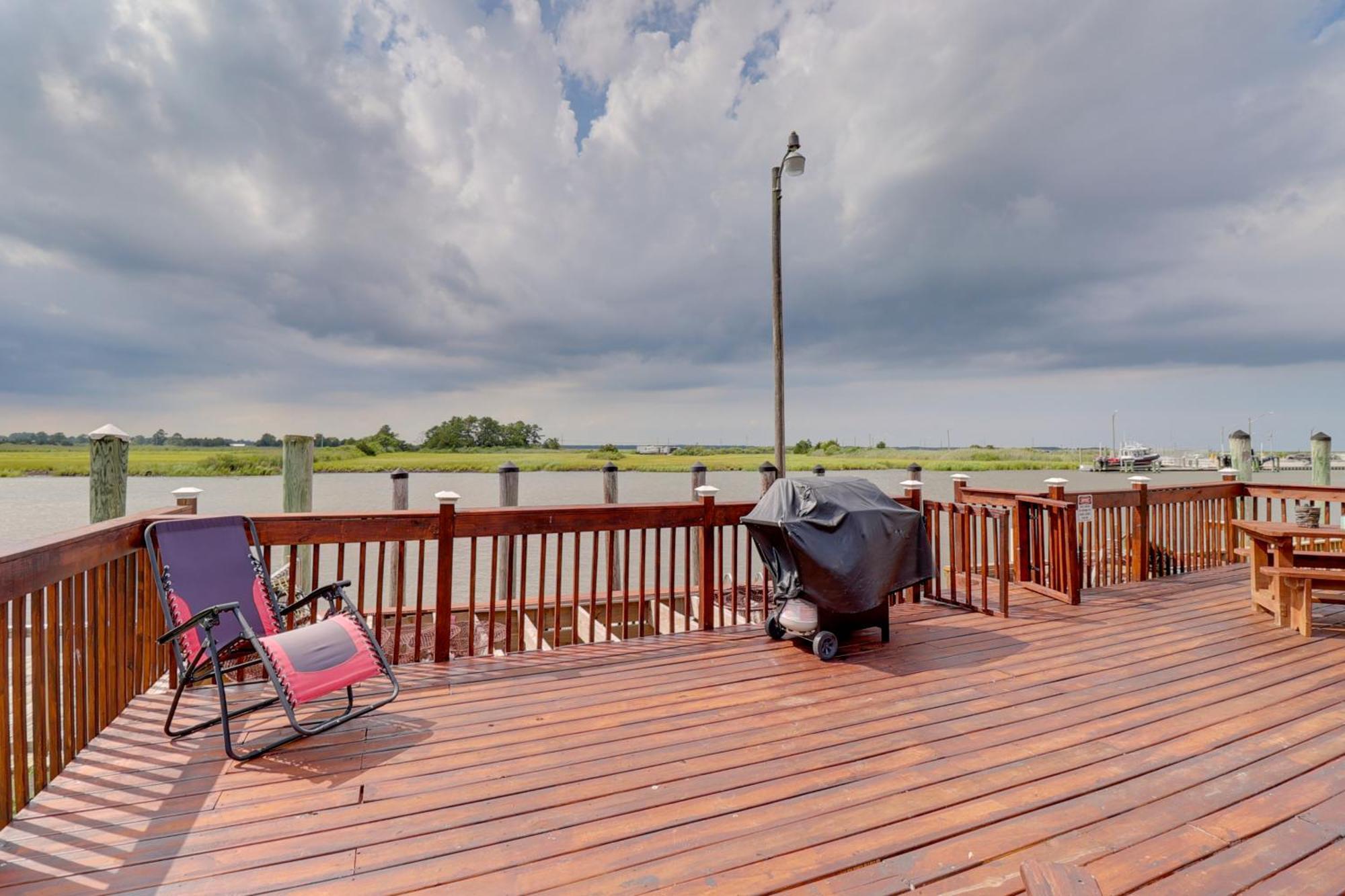 Oceanfront Milford Home With View And Boat Access Exteriér fotografie